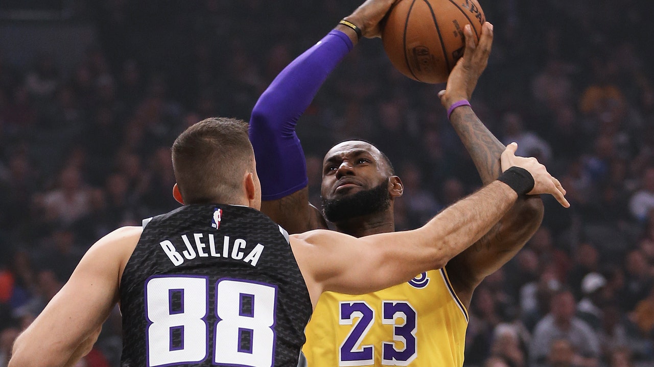 James scores 25 as Lakers top Kings 101-86